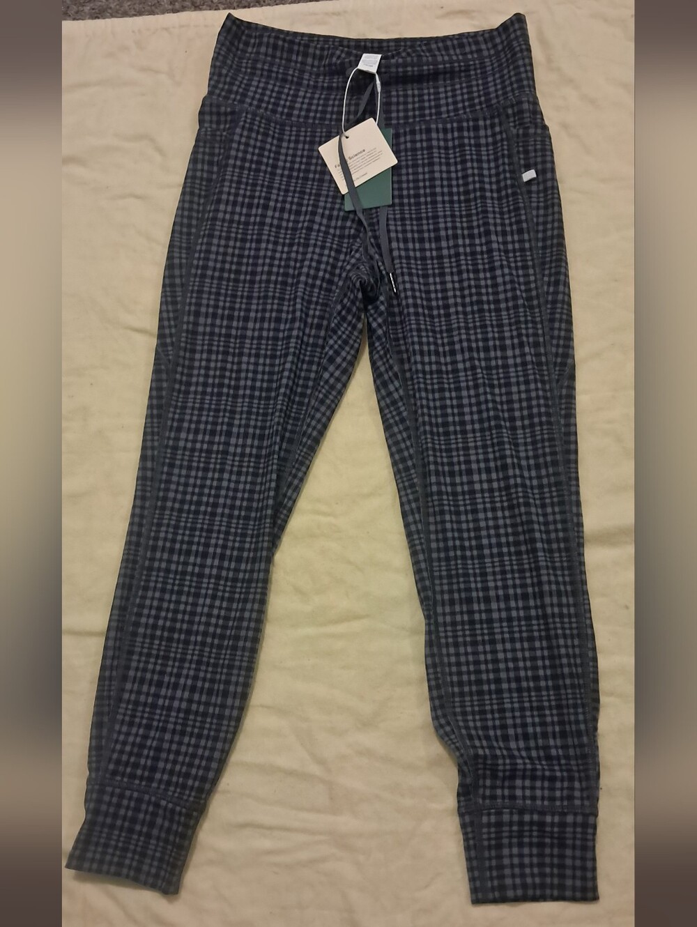 NWT Halara UltraSculpt Checkered/Plaid Printed High Waist Drawstring Yoga Pants